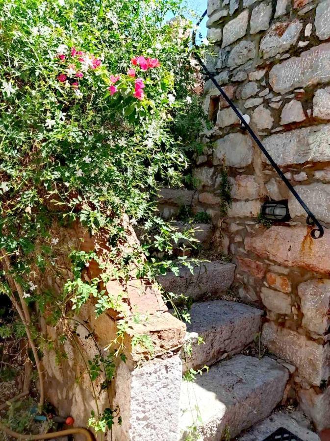 Traditional Stone House In Chios Villa Chios Island Exterior foto